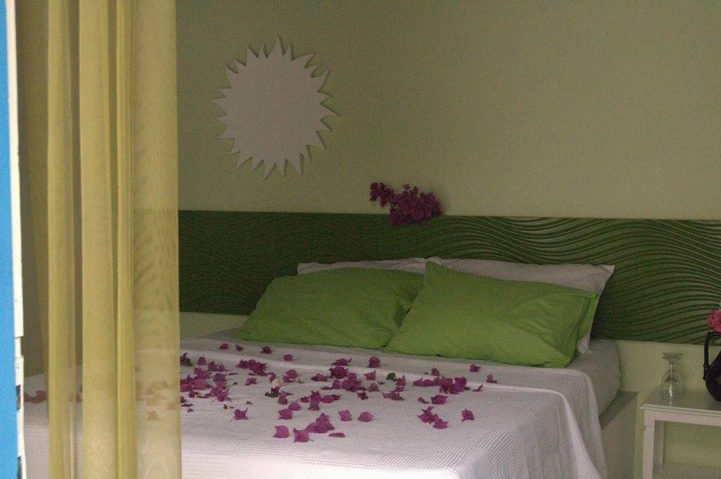 Pasalimani Hotel Cesme Room photo
